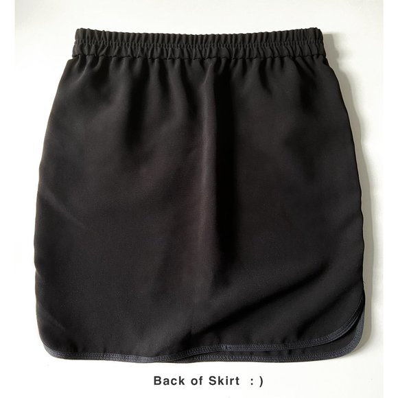 J. Crew • Athletic Skirt • Sz 4 • Black • Pockets! • Comfy & Sporty - Picture 4 of 6